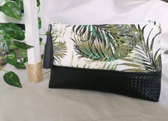 "Green feathers" Make-up bag, toiletry bag, tote bag...