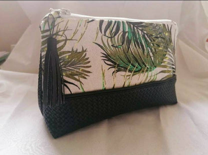 "Green feathers" Make-up bag, toiletry bag, tote bag...